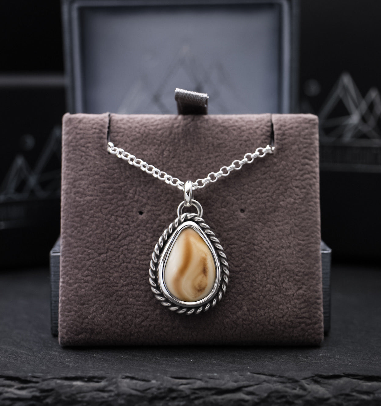 Elk Ivory Necklace • Rope Border