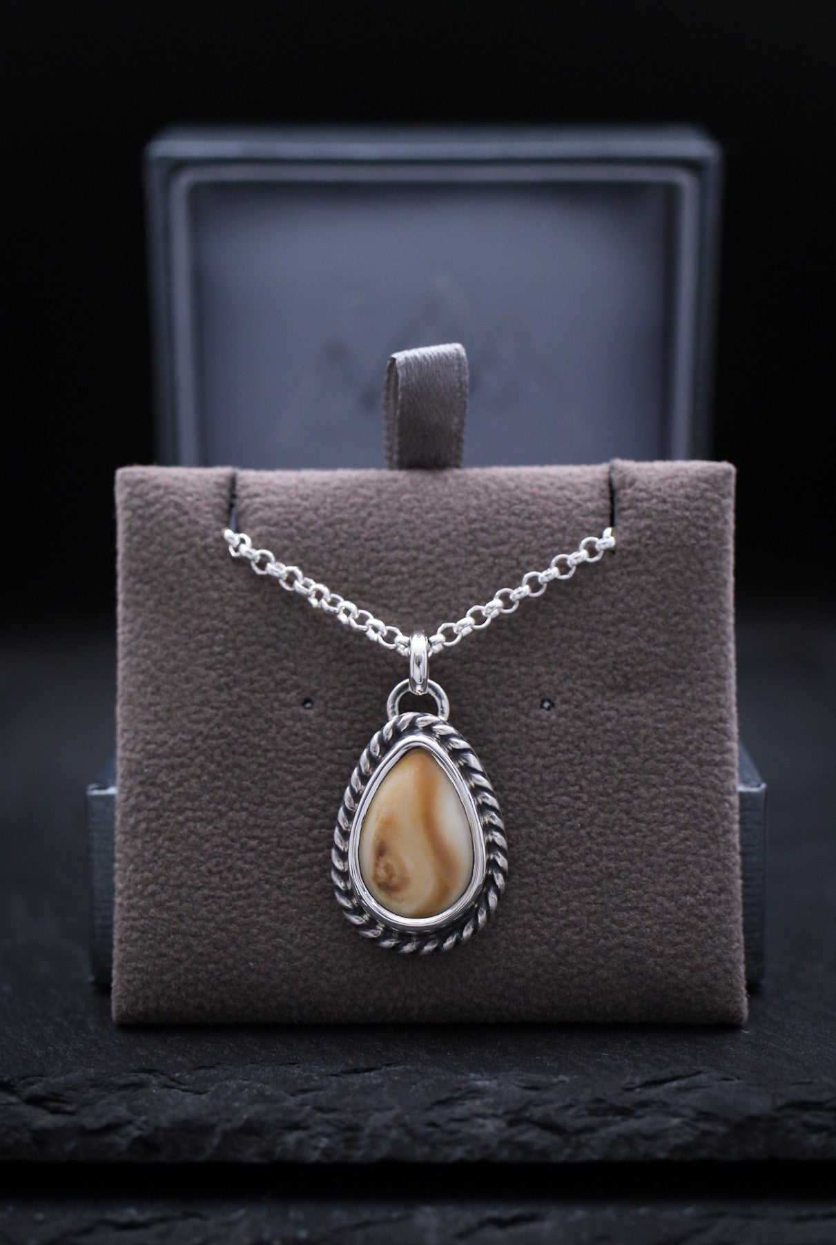 Elk Ivory Necklace • Rope Border