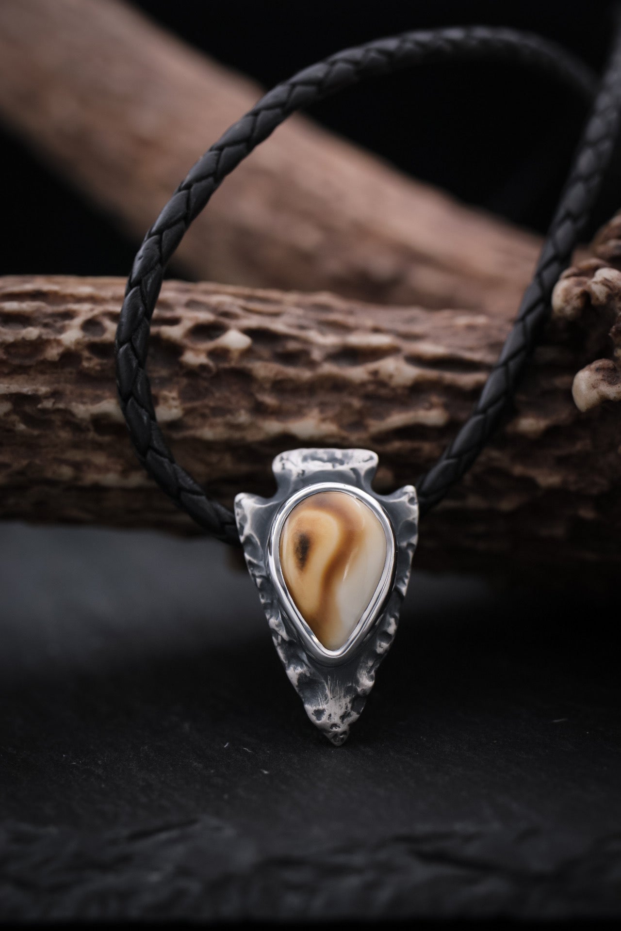 Men’s Elk Ivory Necklace • Arrowhead